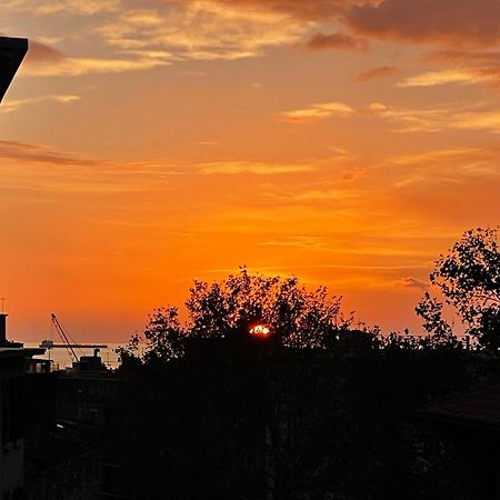 Sunway Apartment Trieste Bagian luar foto